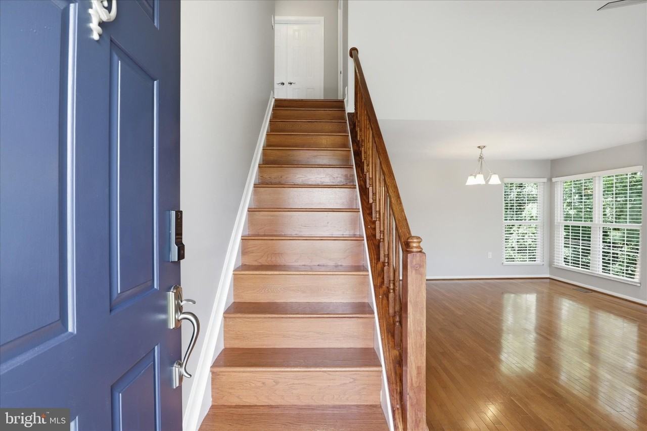 423 Foxridge Dr Sw - Photo 5 of 50