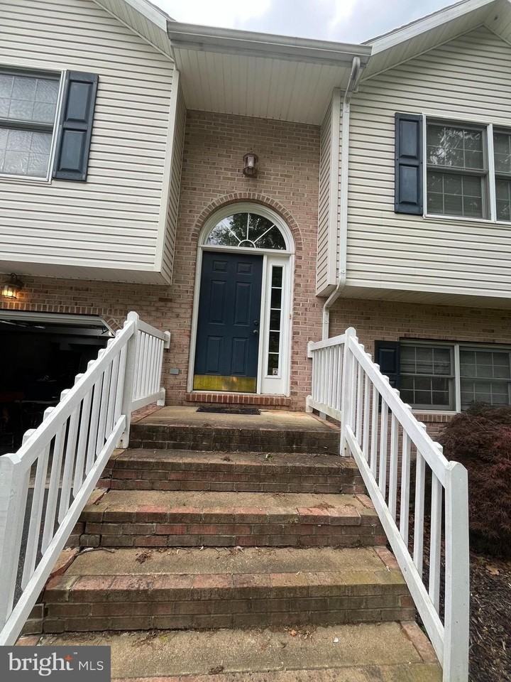 65 Bentley Dr - Photo 3 of 29