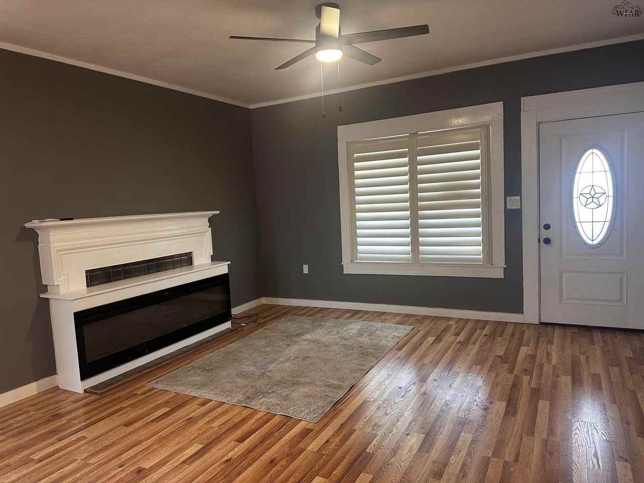 1502 Fillmore St - Photo 5 of 23