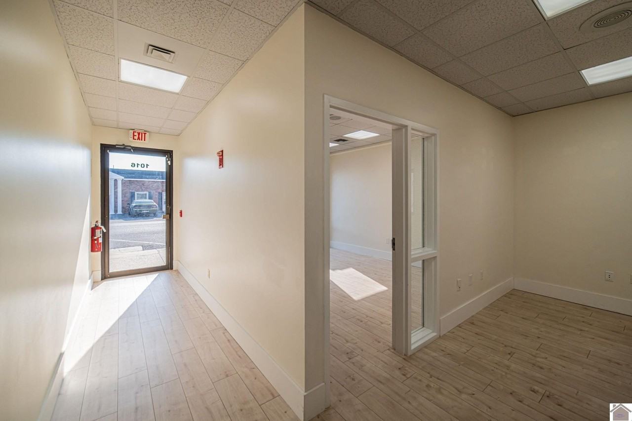 1016 Main St - Photo 7 of 35