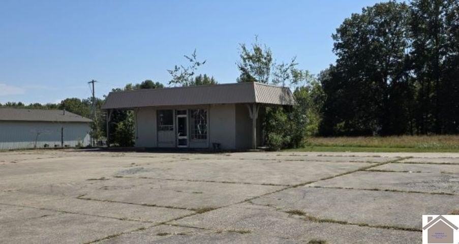 3208 Park Ave - Photo 2 of 6