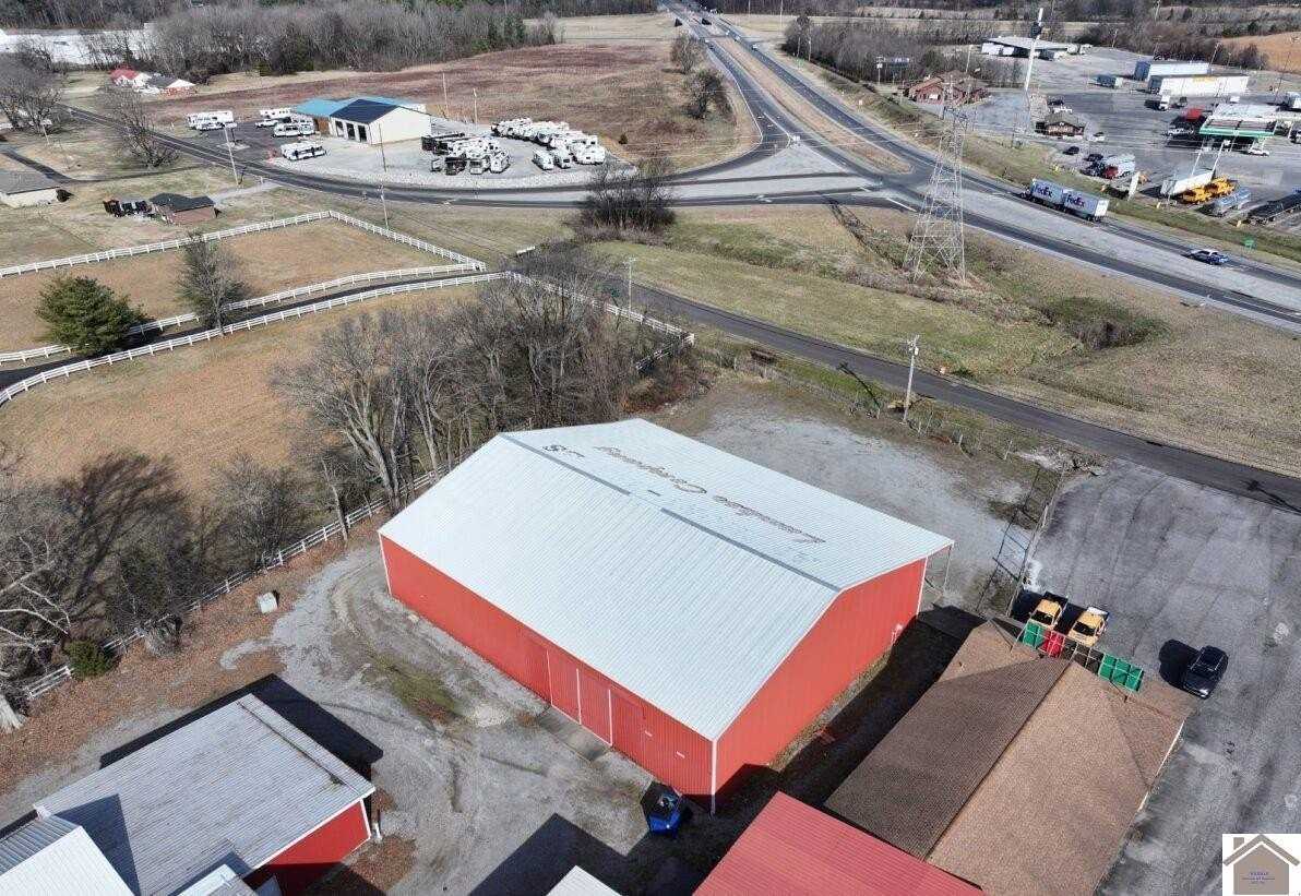 7055 Benton Rd - Photo 3 of 20