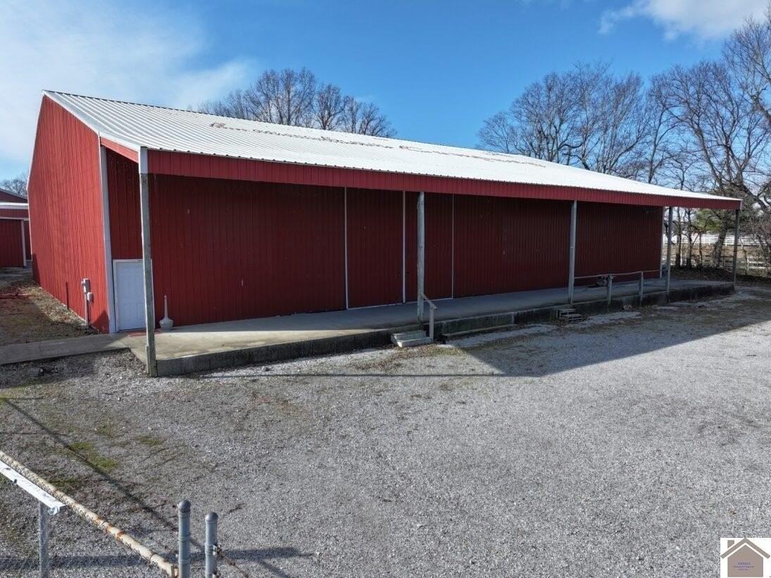 7055 Benton Rd - Photo 4 of 20