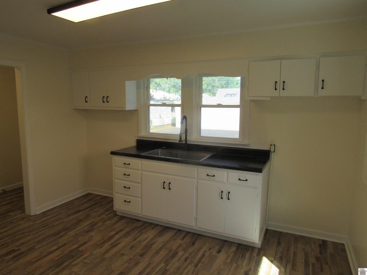 2607 Jackson St - Photo 7 of 15