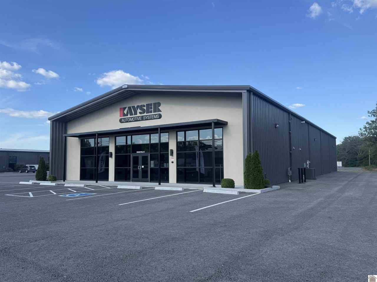 306 Industrial Rd - Photo 4 of 23