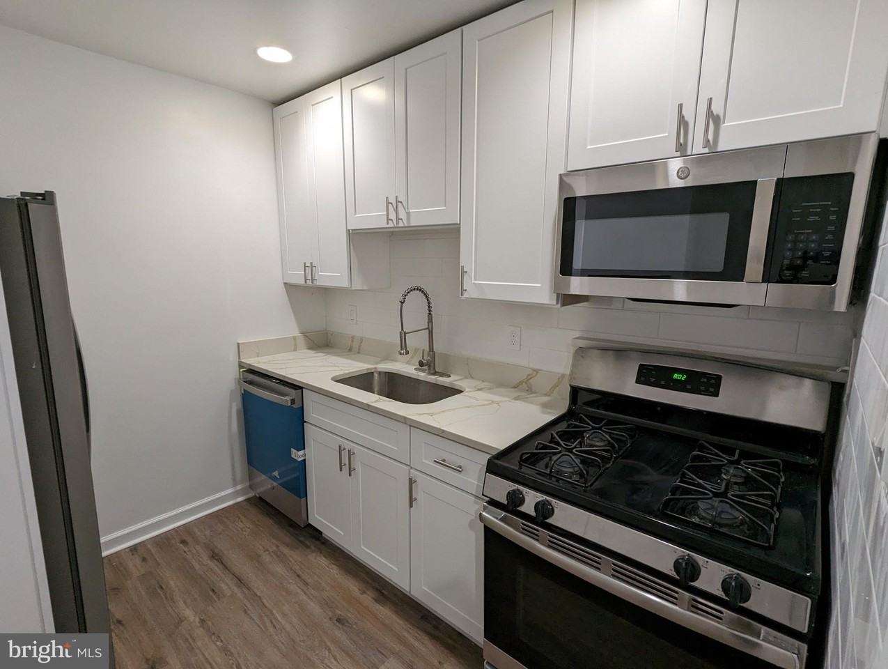7112 Donnell Pl #D3 - Photo 3 of 19