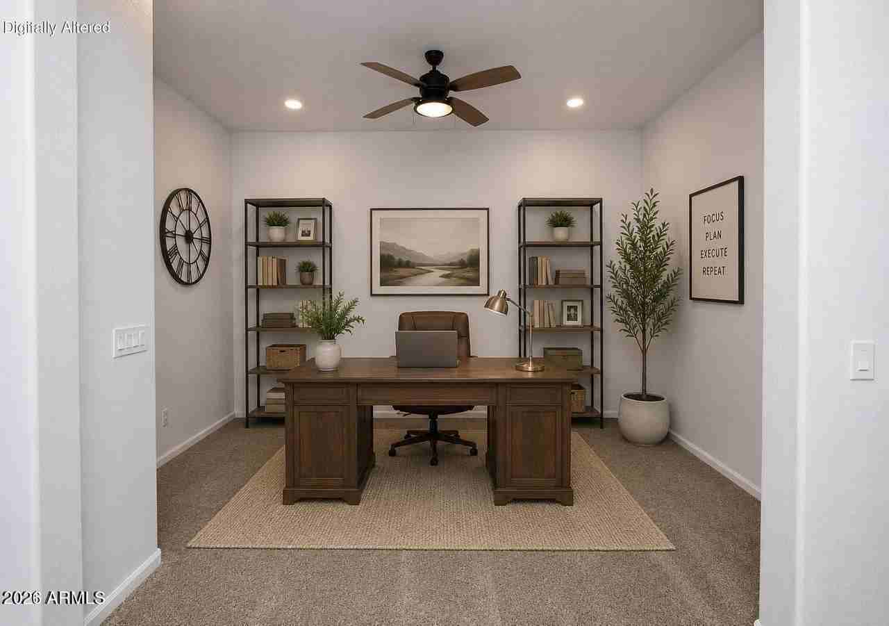 1135 E Tekoa Ave - Photo 3 of 23