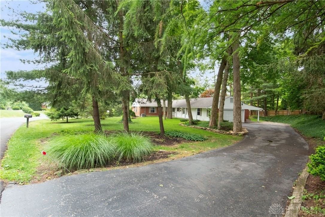 238 Towerview Rd - Photo 2 of 25