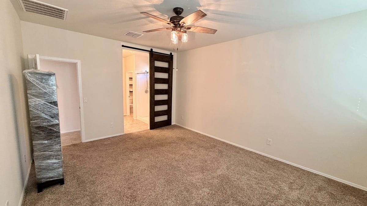 36439 W Pampoloma Ave - Photo 2 of 17