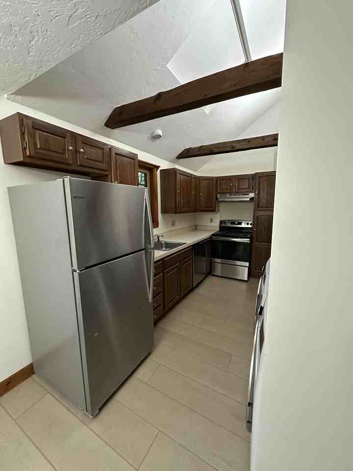 7 Spring St #1 - Photo 4 of 6