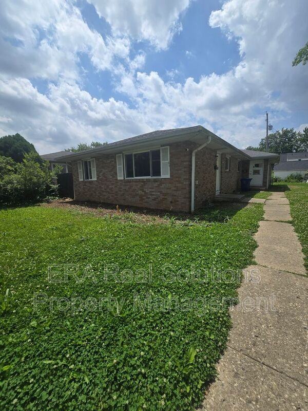 849 Byron Ave - Photo 5 of 15