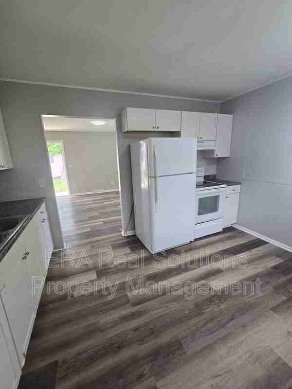 849 Byron Ave - Photo 6 of 15