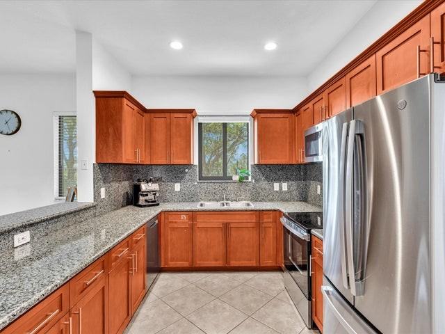 2414 Venetian Way