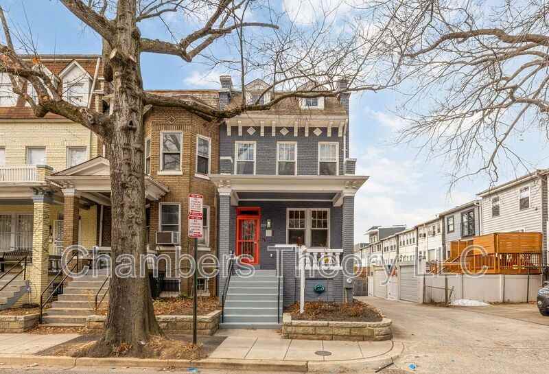 2124 N Capitol St Nw - Photo 2 of 49
