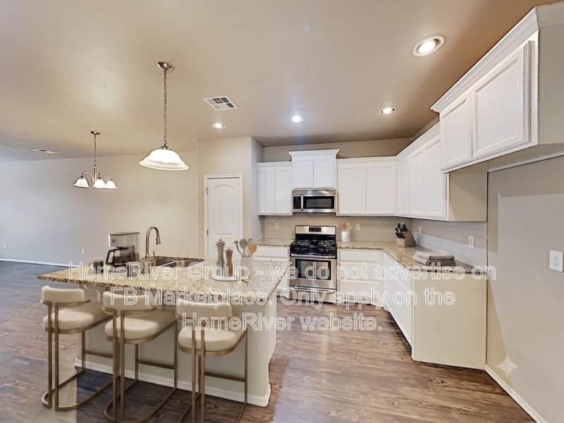 11208 Coachmans Rd - Photo 2 of 14