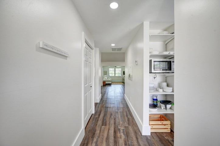 2756 Carnation Court - Photo 2 of 8