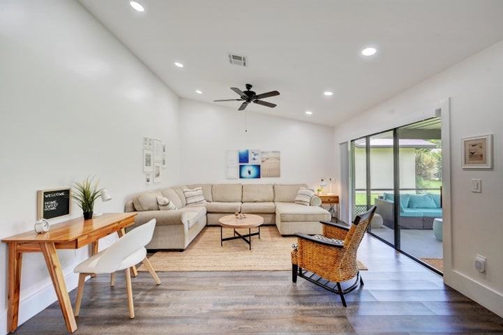 2756 Carnation Court - Photo 4 of 8