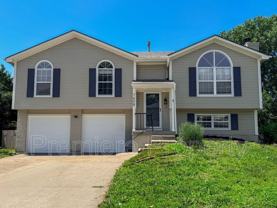 7408 N Atkins Ave - Photo 1 of 1