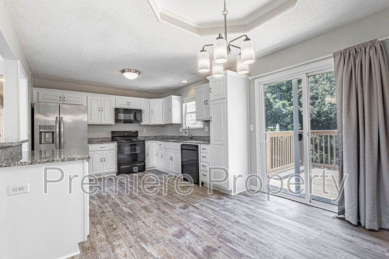 7408 N Atkins Ave - Photo 4 of 19