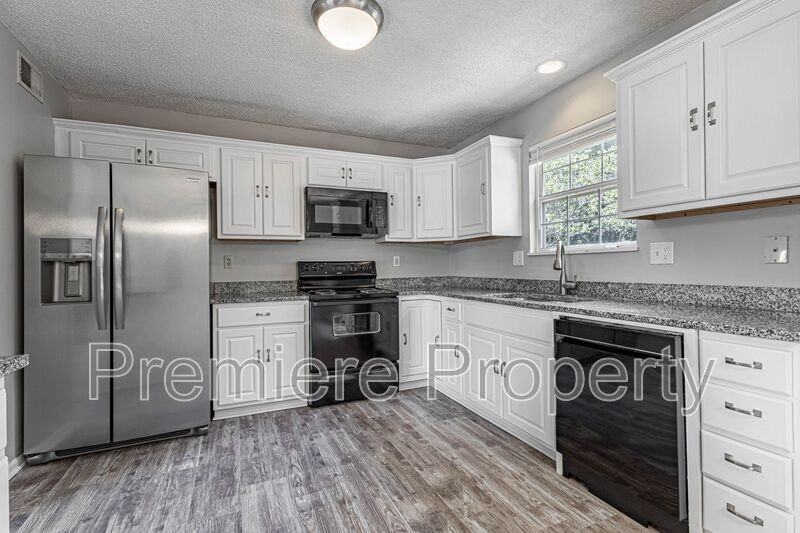 7408 N Atkins Ave - Photo 5 of 19