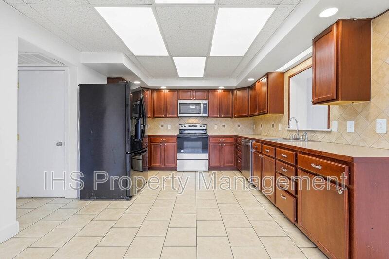 2 W A St #A - Photo 7 of 18