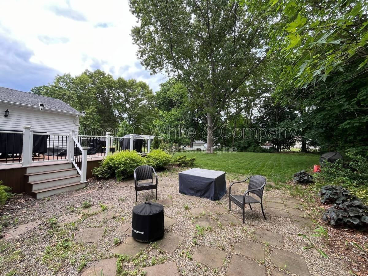 29 Bowen Rd - Photo 3 of 10