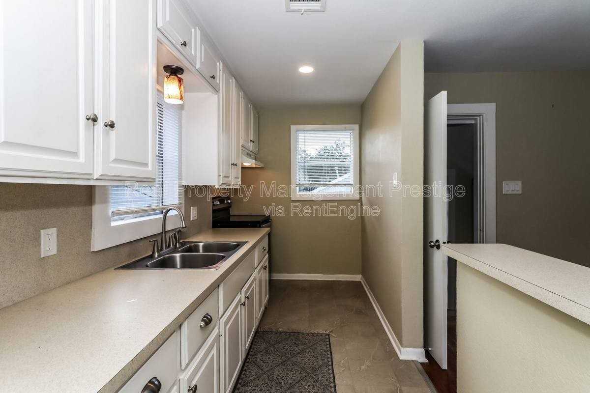 4715 Ave P 1 #2 - Photo 4 of 9