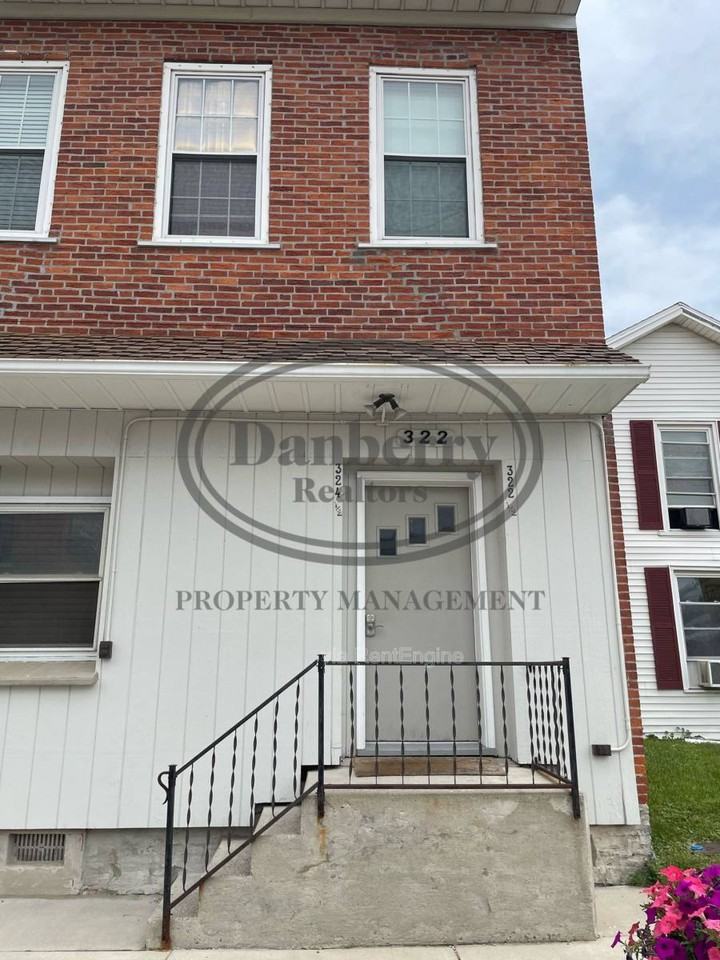 324 N Main St #324 - Photo 2 of 10