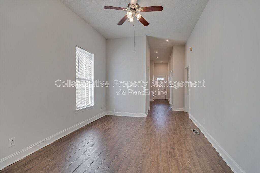 419 E 31st St - Photo 7 of 10