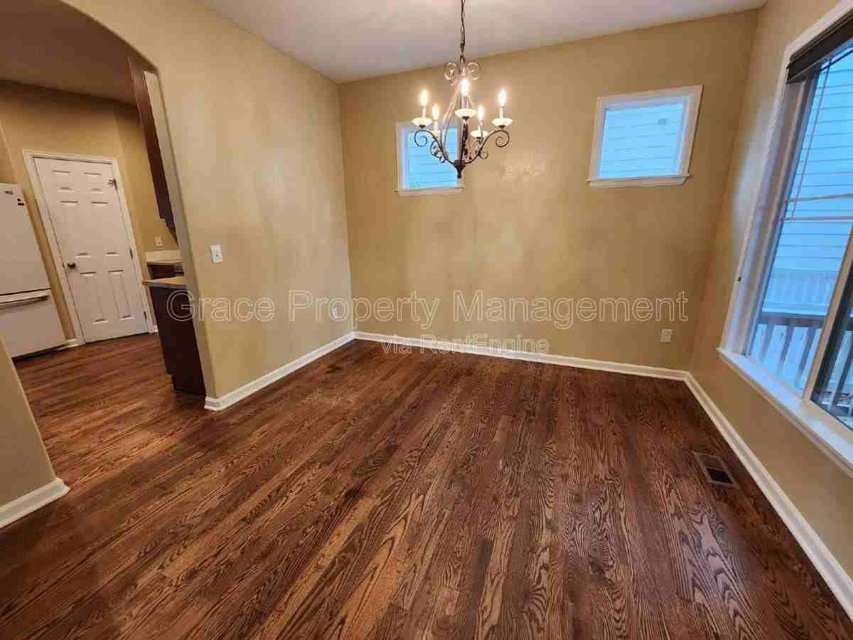 4731 Lucca Dr - Photo 2 of 10
