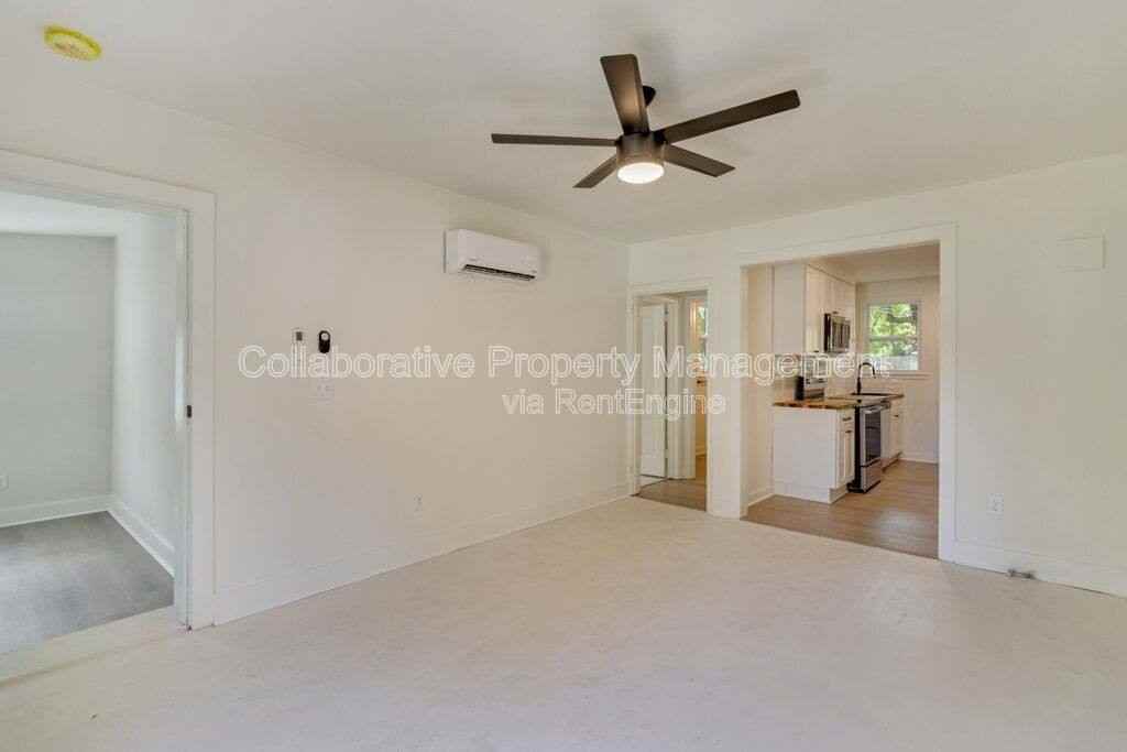 125 Hibiscus Ave - Photo 4 of 10