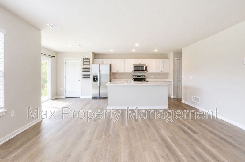 4173 Easton St - Photo 5 of 23