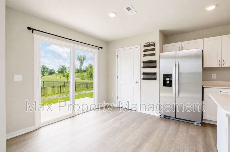 4173 Easton St - Photo 7 of 23