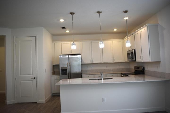 13419 Noble Drive - Photo 3 of 8