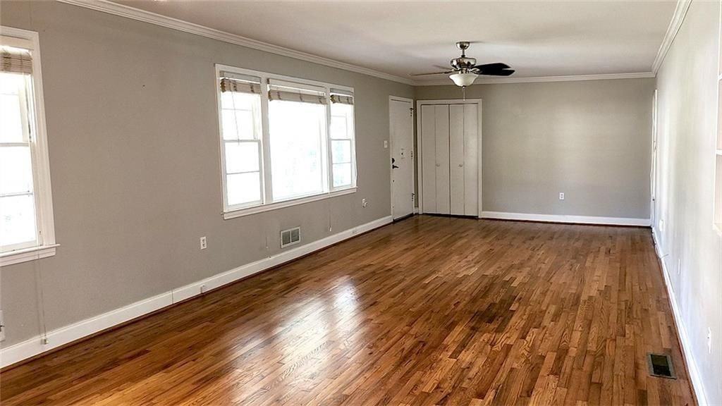 3022 Templewood Dr Ne - Photo 4 of 9