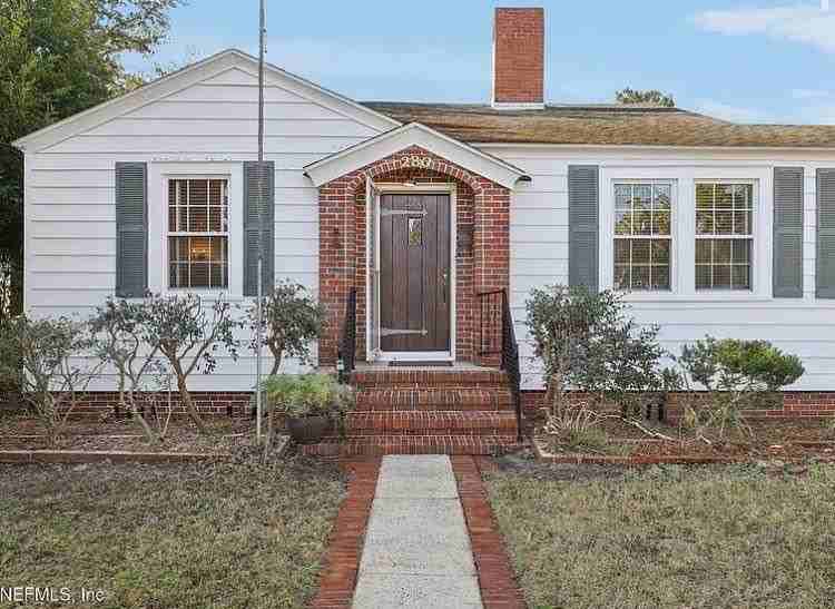 23349 Live Oak Ln - Photo 2 of 20