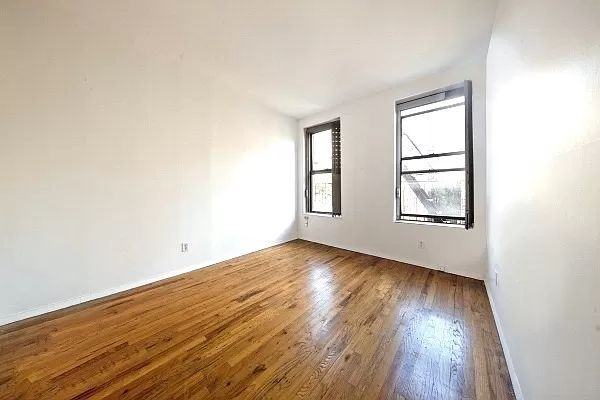 167 Avenue B ##4r - Photo 3 of 6