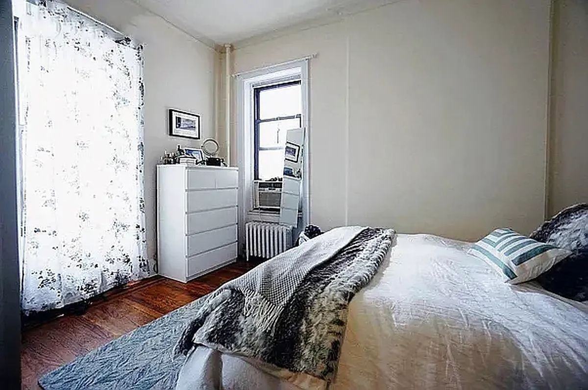 95 E 10th St ##2 - Photo 3 of 4
