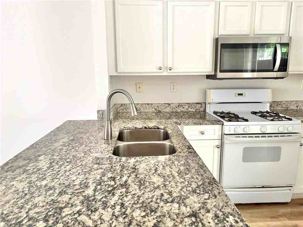 1581 Cove Creek Cir - Photo 6 of 11