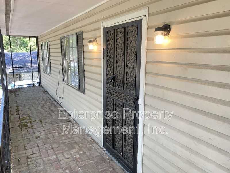 1982 Goldbrier Ln - Photo 5 of 28