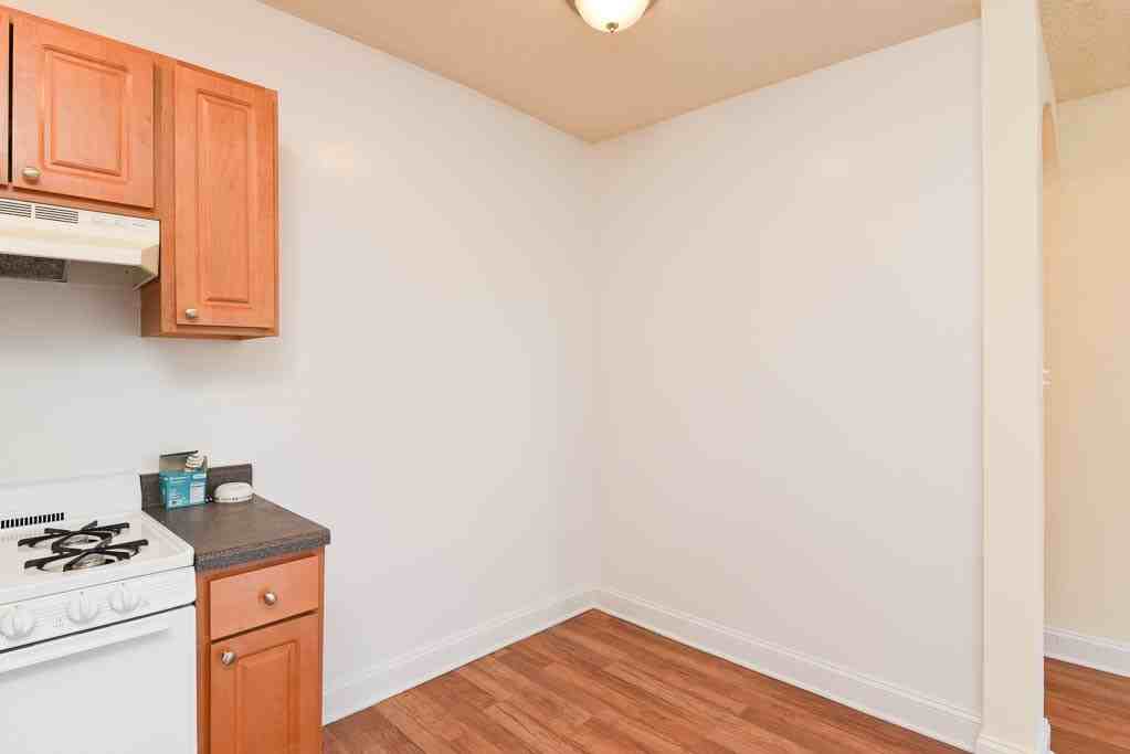 1742 N Humboldt Blvd #403 - Photo 6 of 19