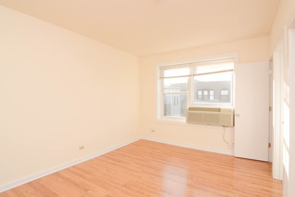 1850 N Humboldt Blvd #409 - Photo 4 of 15