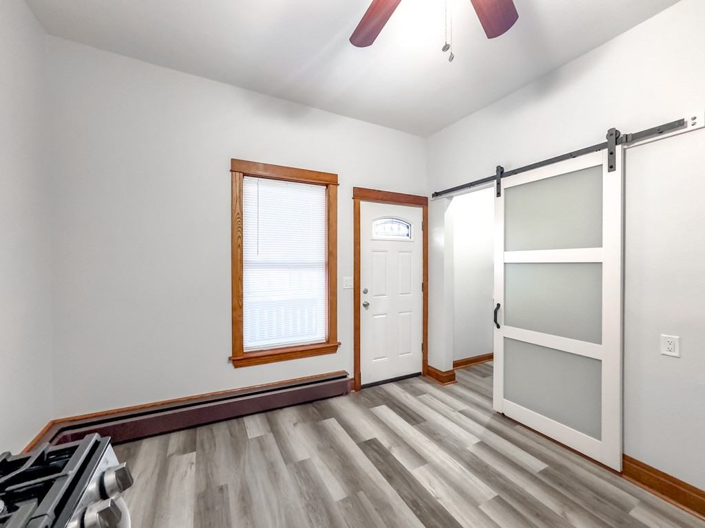 3422 W Mclean Ave #2 - Photo 4 of 21