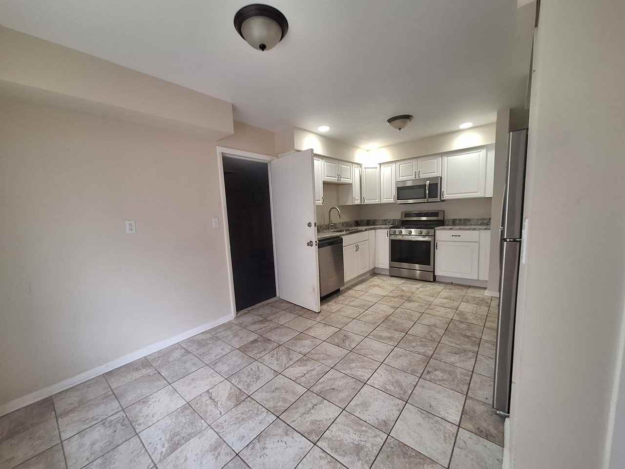 32834 Rosenbusch Dr - Photo 7 of 24
