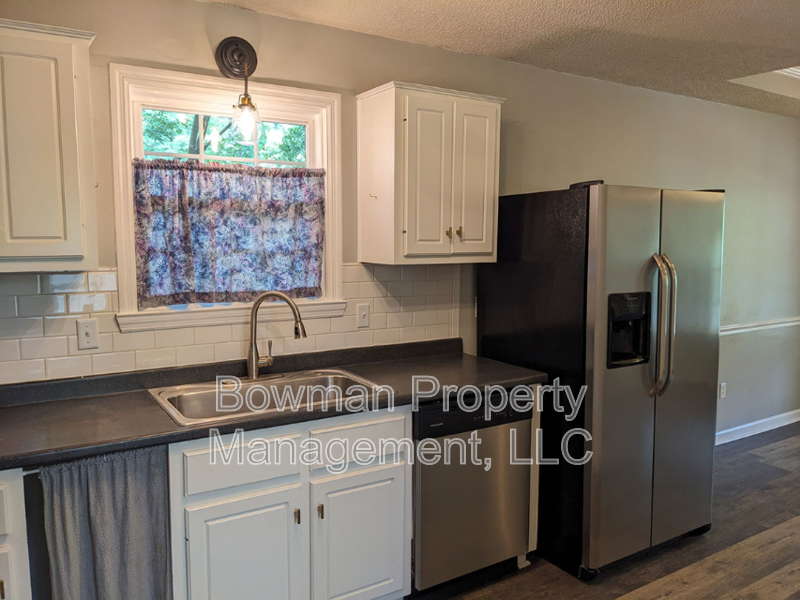 145 Diamond Dr - Photo 7 of 41