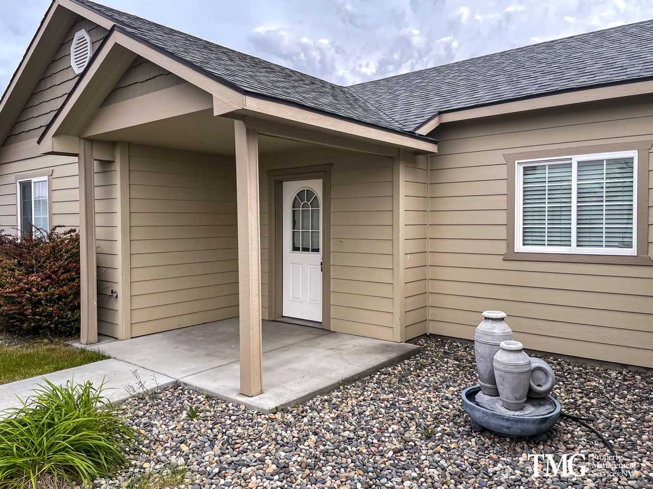 6308 Del Mar Ct - Photo 2 of 17