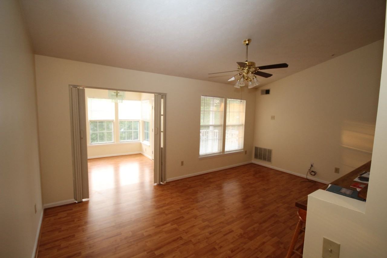 1002 Jessicas Ct - Photo 4 of 23