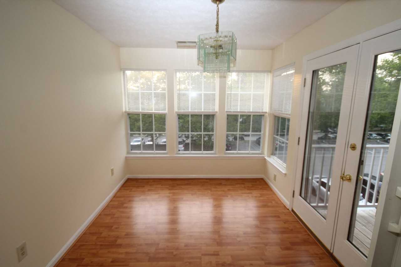 1002 Jessicas Ct - Photo 5 of 23