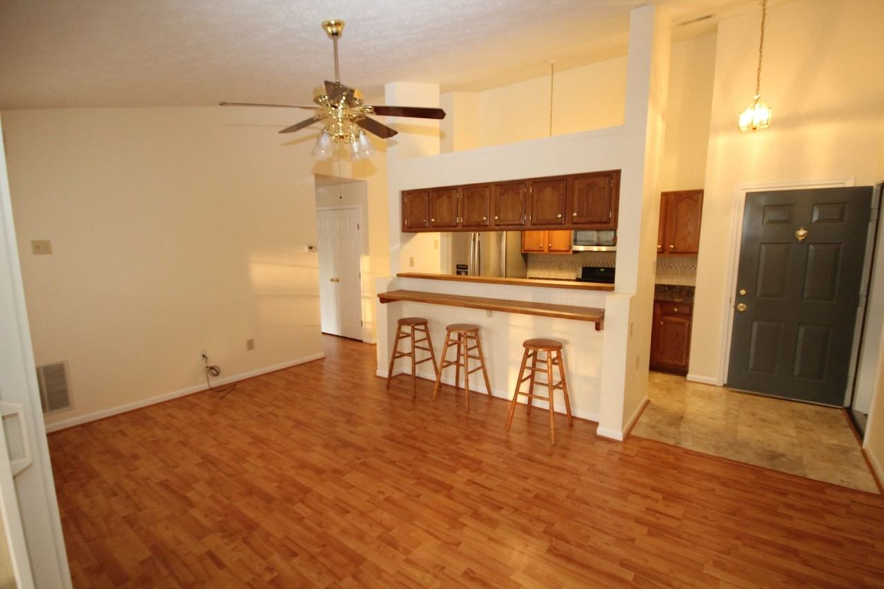 1002 Jessicas Ct - Photo 7 of 23