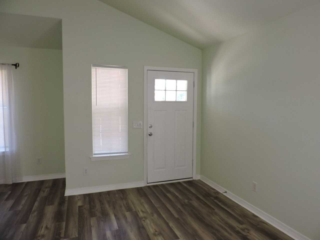 508 E Gonzalez St - Photo 2 of 23